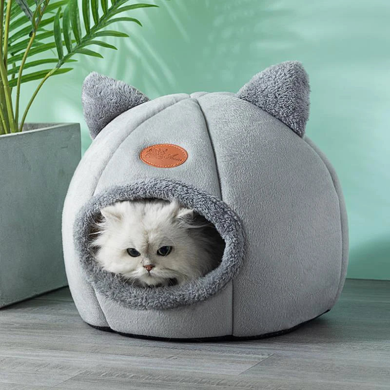 booteely Snuggle Nook – Cosy Cat Cave Bed