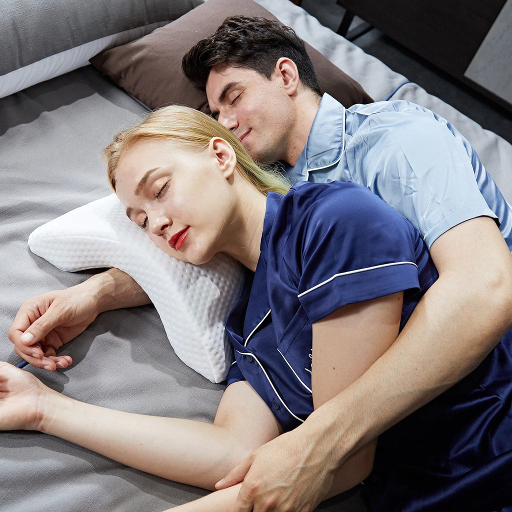 Cuddle Curve – Arched Memory Foam Pillow